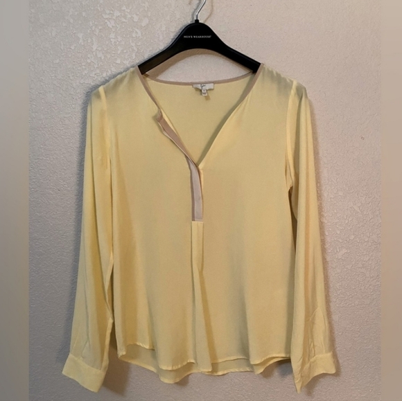 Joie Yellow Long Sleeve Silk Blouse Size XS - Picture 2 of 6